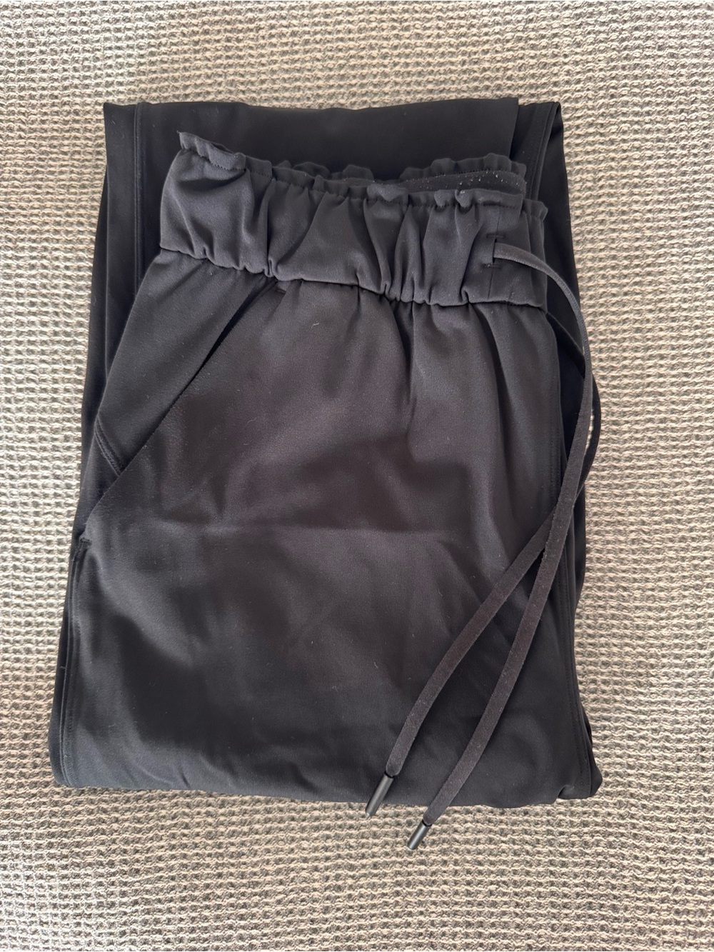 lululemon athletica On the Fly pants in black sz 6